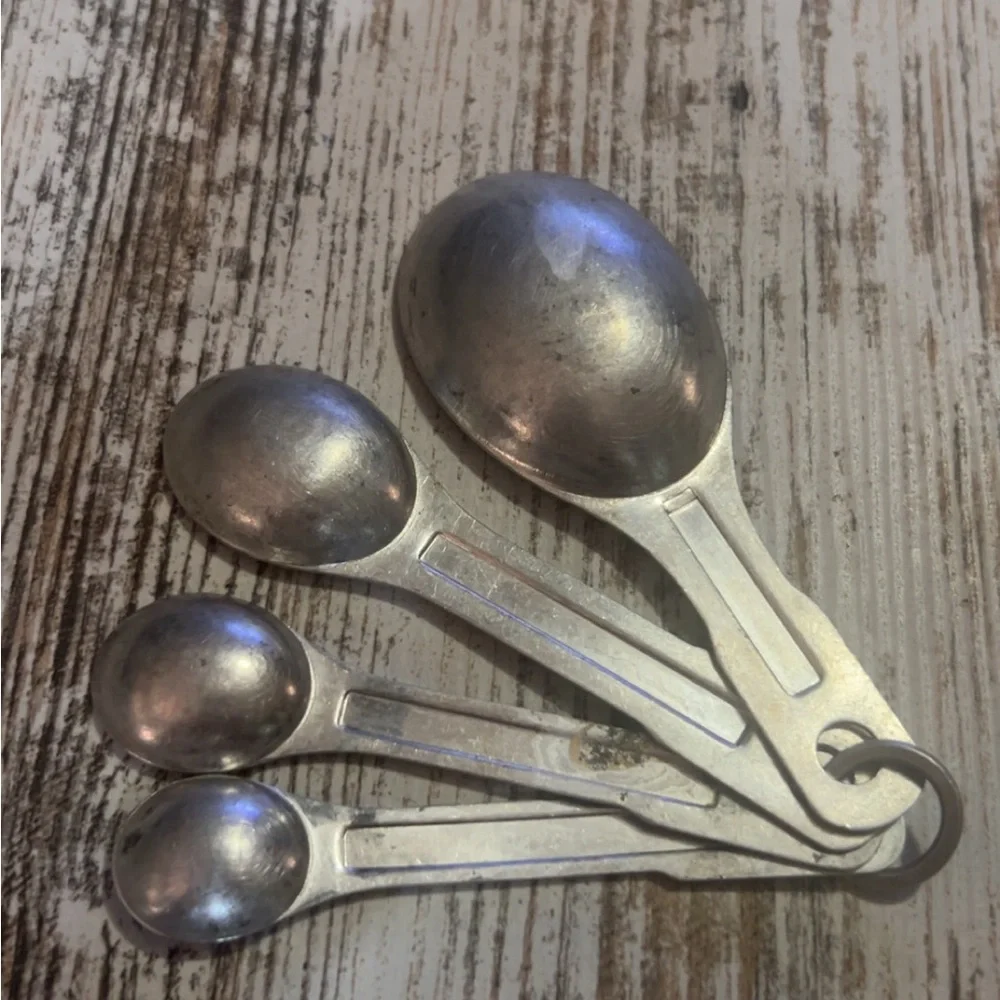 Set of Vintage Aluminum Measuring Spoons. Made In USA #cooking #kitchen